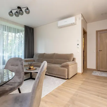 Pine Forest Escape At Vanagupes Parkas Apartment *